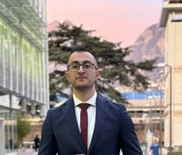 Foto di Sina Allahverdipour